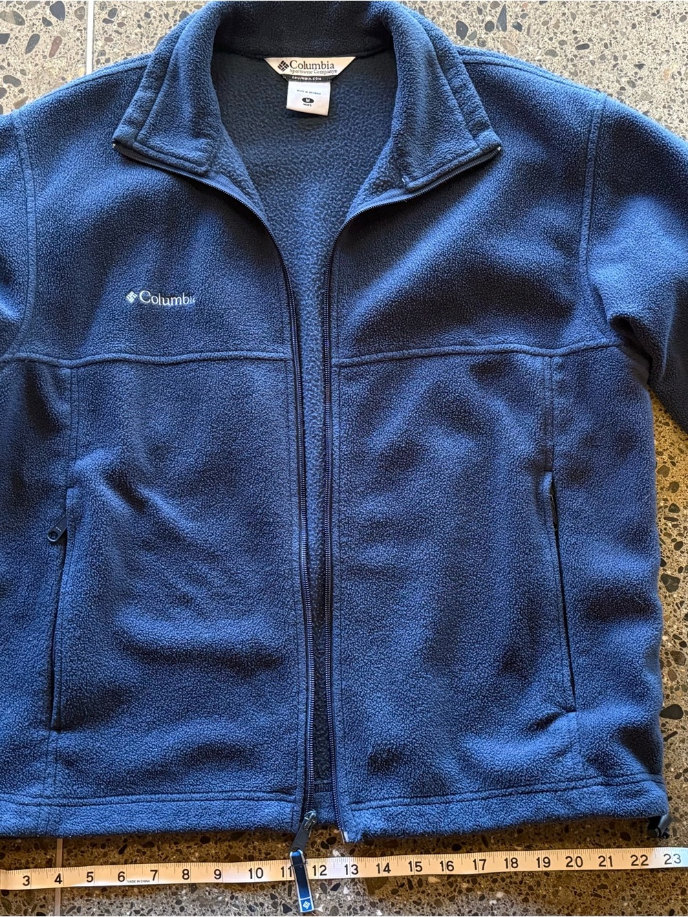 Columbia Men's Navy Blue Full-Zip Fleece Jacket, size medium